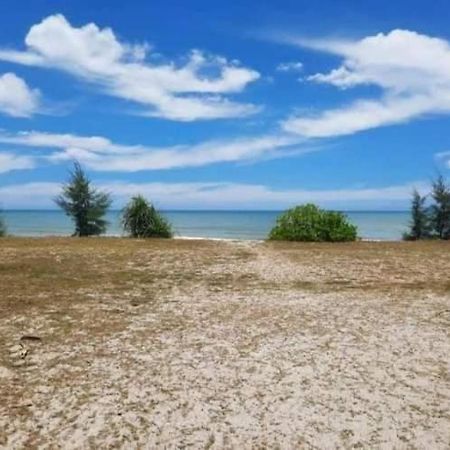 Homestay Alfaruqi Kuantan @Sutravilla Kültér fotó