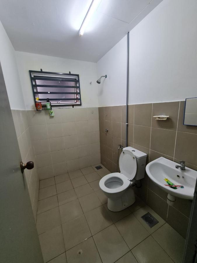 Homestay Alfaruqi Kuantan @Sutravilla Kültér fotó